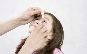 Использование медикаментов для лечения ячменя у детей