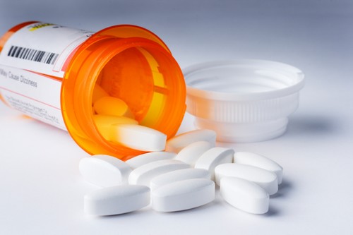 Лечение предусматривает применение антиаритмических препаратов